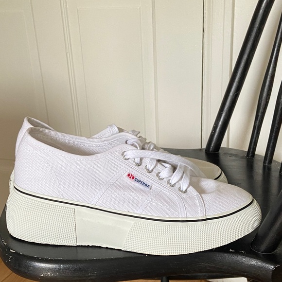 Superga white platform sneakers size 41/US women’s 9.5 - Picture 1 of 7